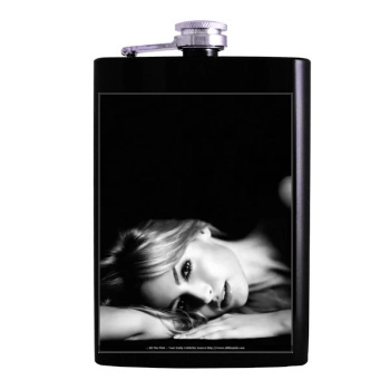 Ariadne Artiles Hip Flask