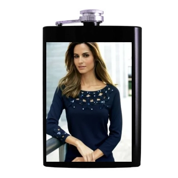 Ariadne Artiles Hip Flask