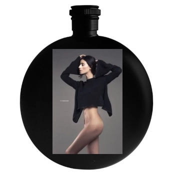 Alejandra Guilmant Round Flask