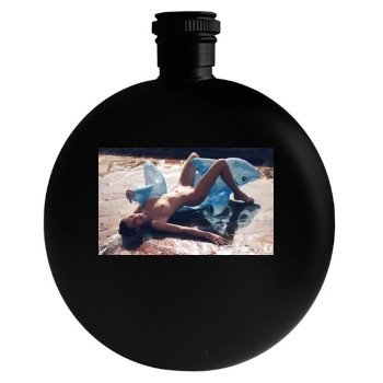 Alejandra Guilmant Round Flask