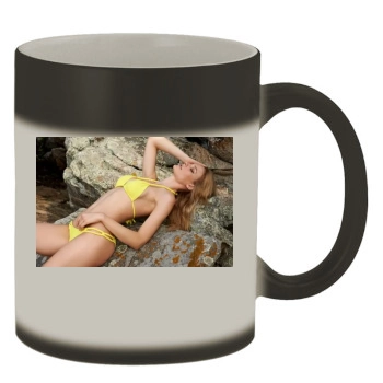 Fabiana Semprebom Color Changing Mug