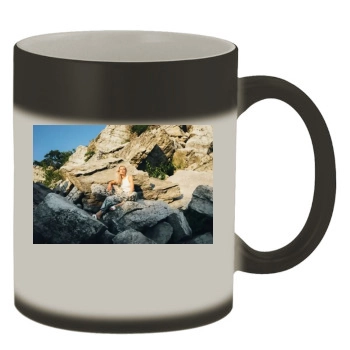 Farah Holt Color Changing Mug