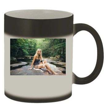 Farah Holt Color Changing Mug