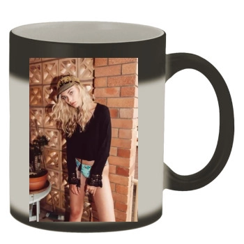 Farah Holt Color Changing Mug