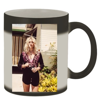 Farah Holt Color Changing Mug