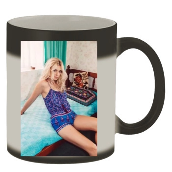 Farah Holt Color Changing Mug