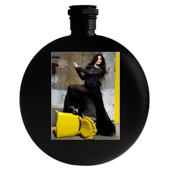 Freida Pinto Round Flask