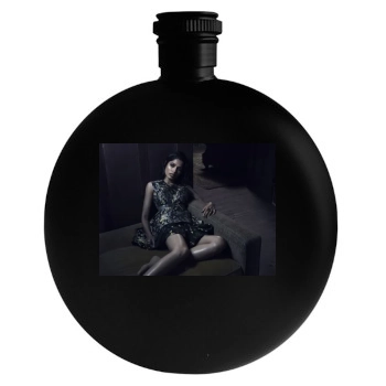 Freida Pinto Round Flask