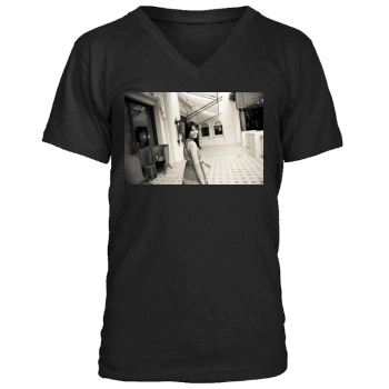 Freida Pinto Men's V-Neck T-Shirt