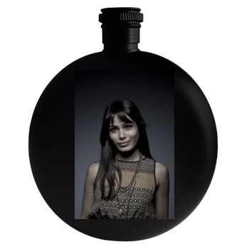 Freida Pinto Round Flask