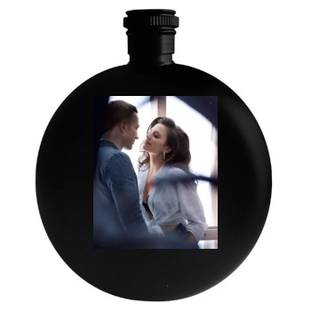 Hayley Atwell Round Flask