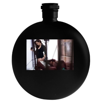 Hayley Atwell Round Flask