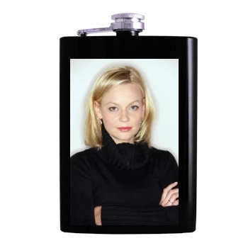 Samantha Mathis Hip Flask