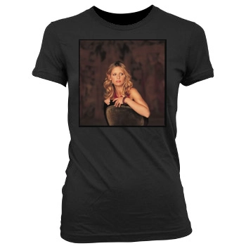 Sarah Michelle Gellar Women's Junior Cut Crewneck T-Shirt