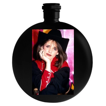 Sarah Michelle Gellar Round Flask