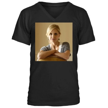 Sarah Michelle Gellar Men's V-Neck T-Shirt