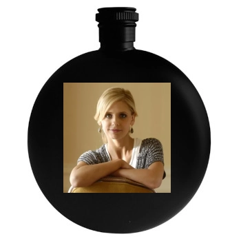 Sarah Michelle Gellar Round Flask