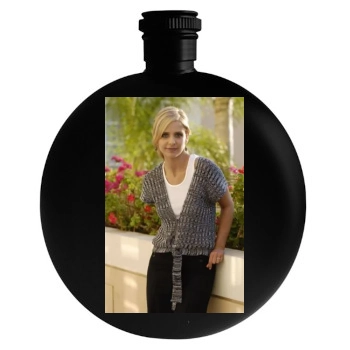 Sarah Michelle Gellar Round Flask