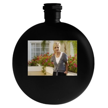 Sarah Michelle Gellar Round Flask