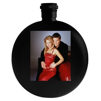 Sarah Michelle Gellar Round Flask