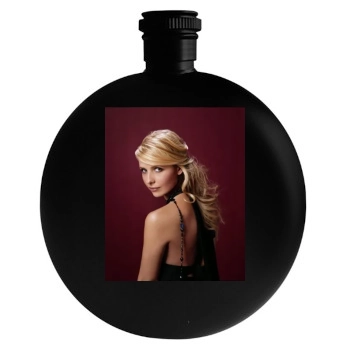 Sarah Michelle Gellar Round Flask