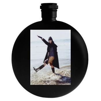 Sarah Silverman Round Flask