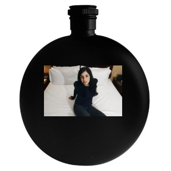 Sarah Silverman Round Flask