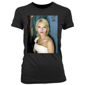 Scarlett Johansson Women's Junior Cut Crewneck T-Shirt