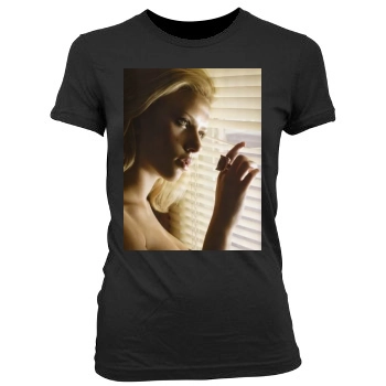 Scarlett Johansson Women's Junior Cut Crewneck T-Shirt