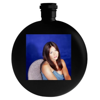 Shannen Doherty Round Flask