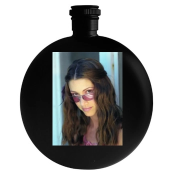 Shannon Elizabeth Round Flask