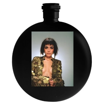 Shannyn Sossamon Round Flask