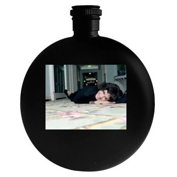 Shannyn Sossamon Round Flask