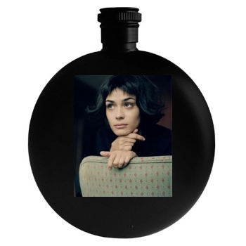 Shannyn Sossamon Round Flask