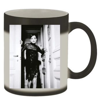 Shu Qi Color Changing Mug