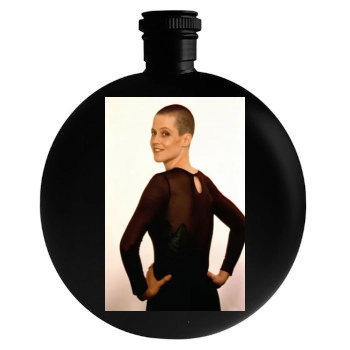 Sigourney Weaver Round Flask