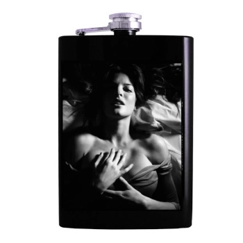 Stephanie Seymour Hip Flask