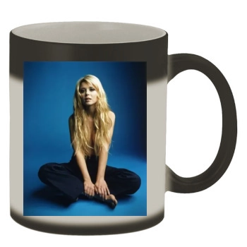 Tara Reid Color Changing Mug