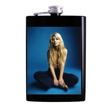 Tara Reid Hip Flask