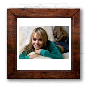 Taryn Manning 6x6