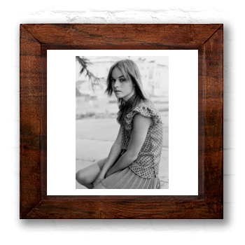 Taryn Manning 6x6