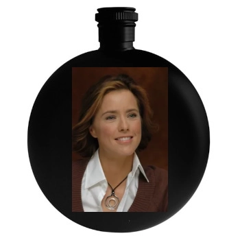 Tea Leoni Round Flask