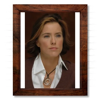 Tea Leoni 14x17