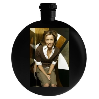 Tea Leoni Round Flask