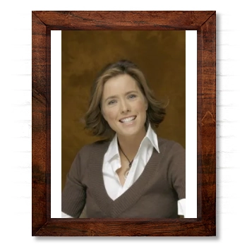 Tea Leoni 14x17