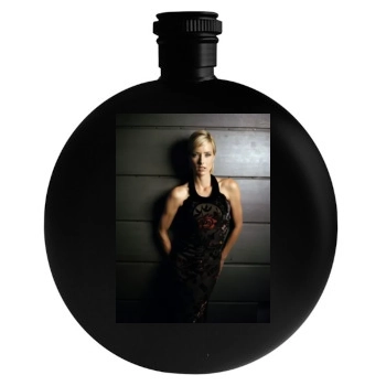 Tea Leoni Round Flask