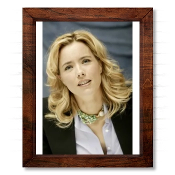 Tea Leoni 14x17