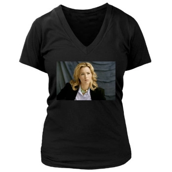 Tea Leoni Women's Deep V-Neck TShirt