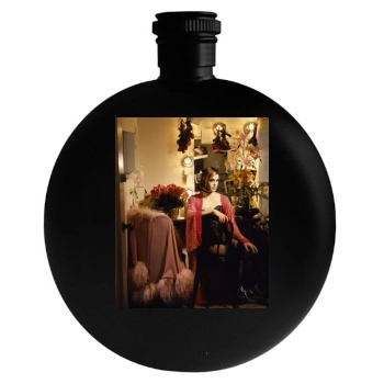 Teri Hatcher Round Flask