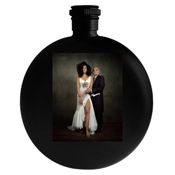 Teri Hatcher Round Flask